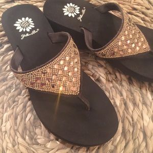 🎉SALE! Y.Box🔸Rhinestone Wedge Brown Flip Flops